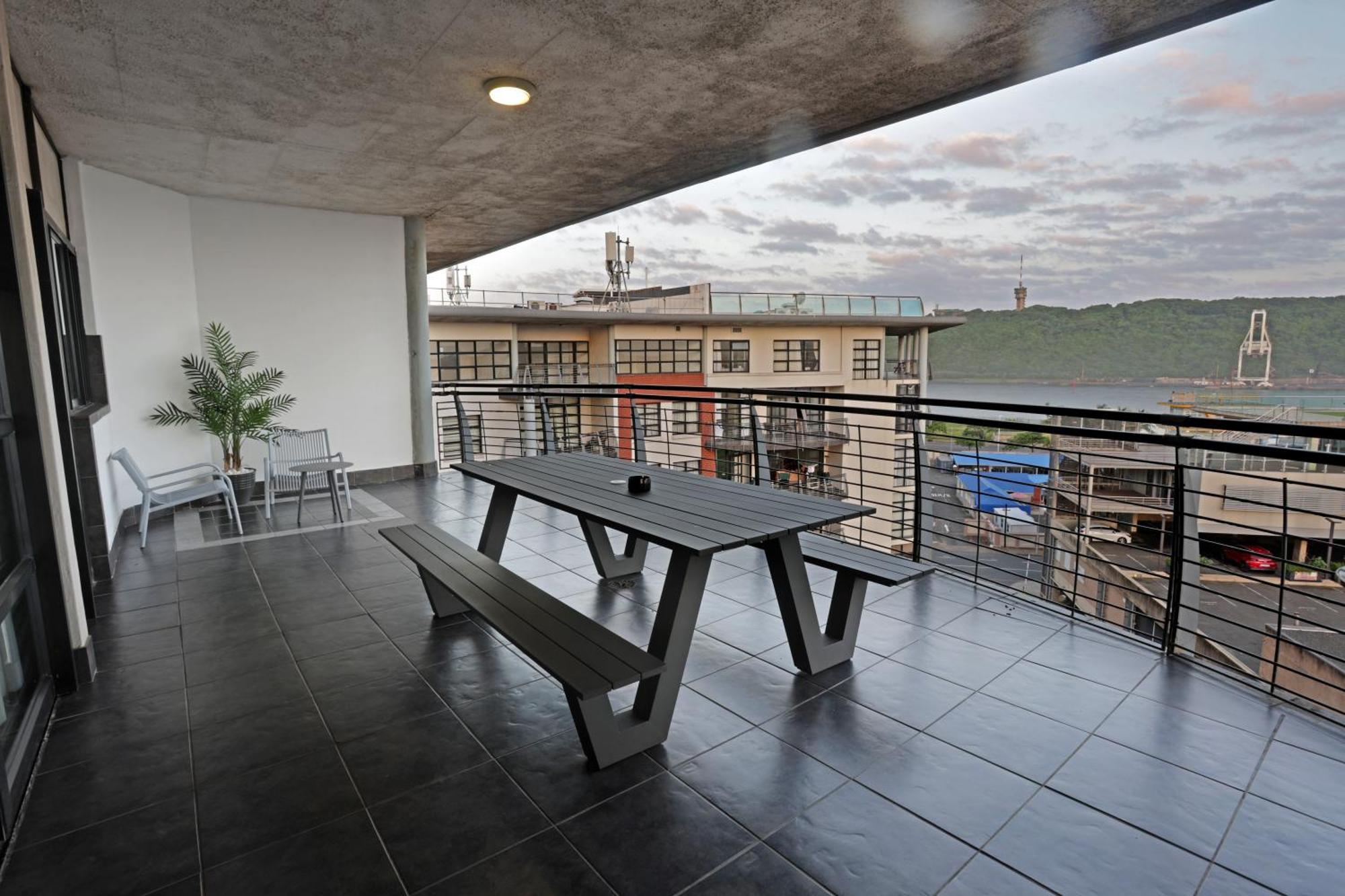 Stay At The Point - Peaceful Plentiful Penthouse Durban Eksteriør billede